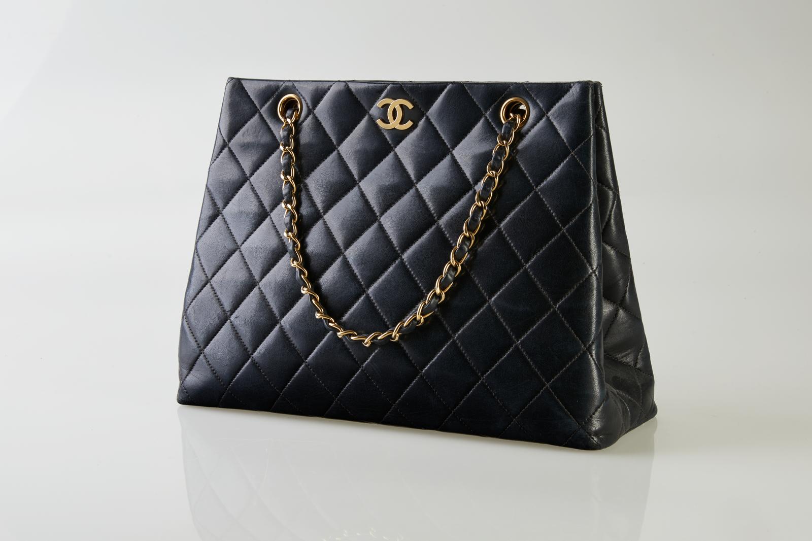 Chanel Vintage Shopping Tote – Schwarz, Gold Hardware